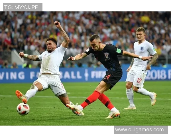 足球背后过人技巧解析与实战训练方法分享